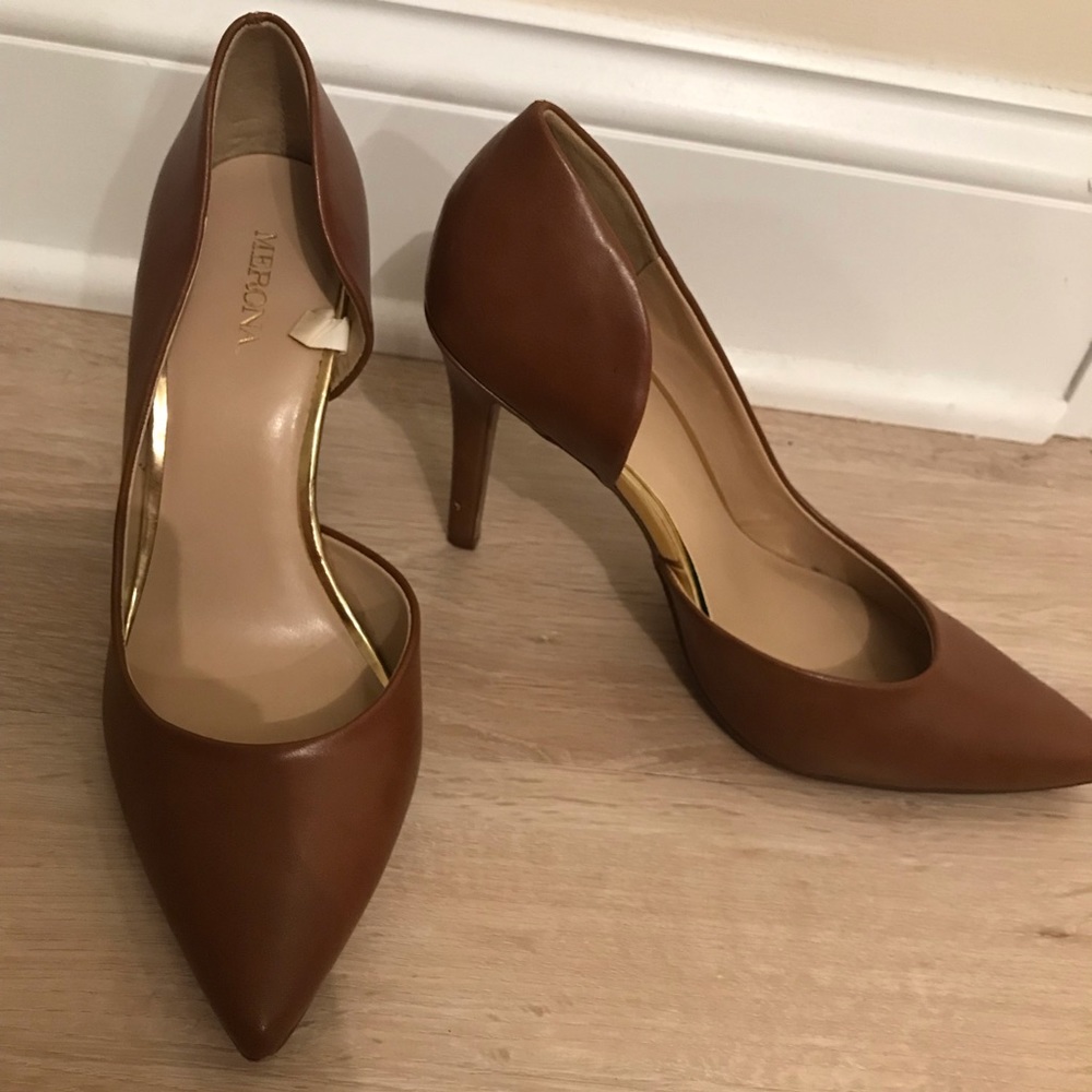 Brown pumps